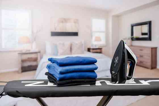 Утюг Zelmer ZIR3100 3000 Вт черный Киев