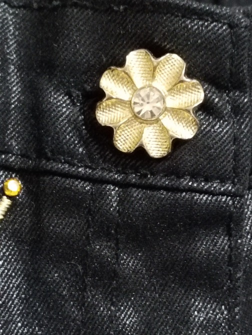 Стильные черные джинсы с напылением и золотистой вышивкой Днепр - изображение 4