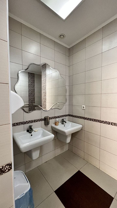 Здається в оренду 2-поверхова будівля з власною територією Луцьк - зображення 2