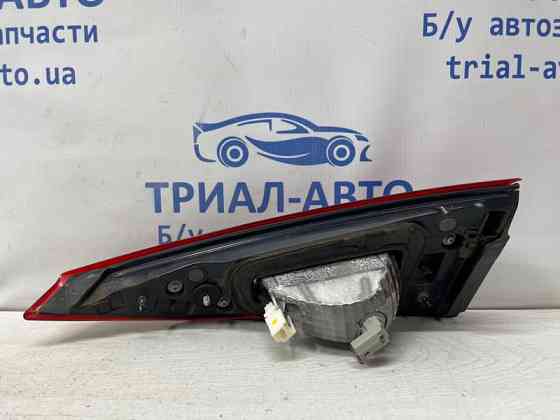 Фонарь задний внутренний левый Mazda 3 BM 2.2 DIESEL 2013 (б/у) Киев