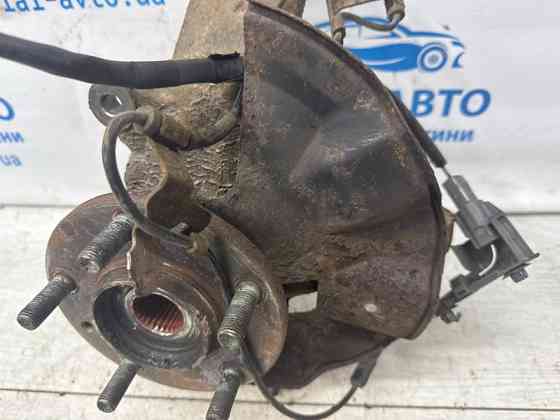 Кулак поворотный левый со ступицей Mazda 6 GH 2.5 БЕНЗИН L5-VE 2007 (б/у) Киев
