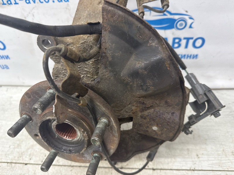 Кулак поворотный левый со ступицей Mazda 6 GH 2.5 БЕНЗИН L5-VE 2007 (б/у) Київ - зображення 2