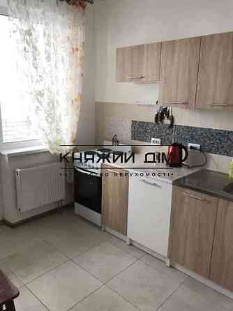 Продаж 3-кімнатної квартири на Позняках Київ