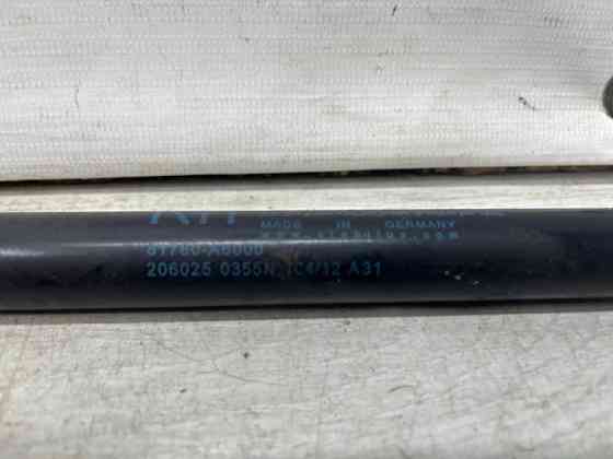 Амортизатор крышки багажника Hyundai I30 2011-2017 81780A6000 (Арт. 70400) Київ