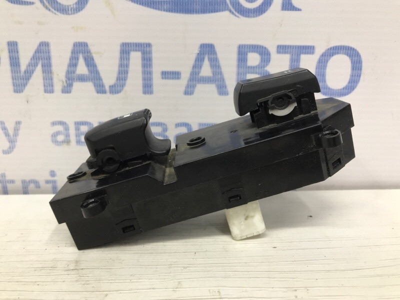 Кнопка стеклоподъемника Hyundai Santa fe 2005-2012 935762B000 (Арт. 53113) Киев - изображение 1