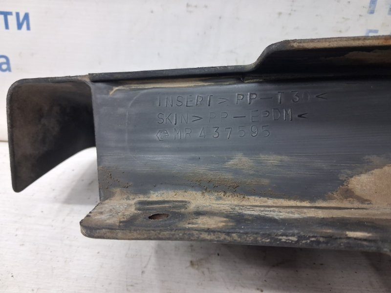 Брызговик передний Mitsubishi Pajero Wagon 1999-2006 MR437595 (Арт. 65146) Киев - изображение 5