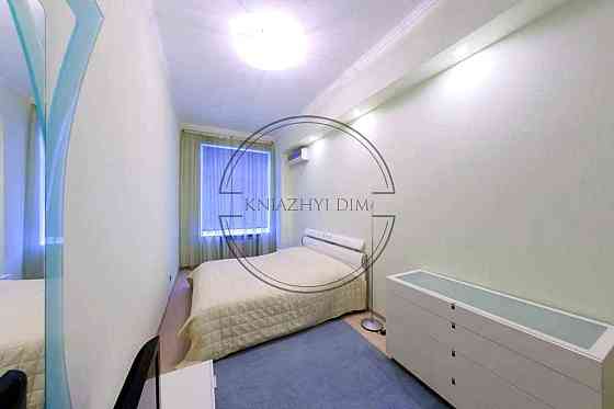 Простора 2-х к. кв. студія, ст. м. Площа Льва Толстого № 11159227 Киев