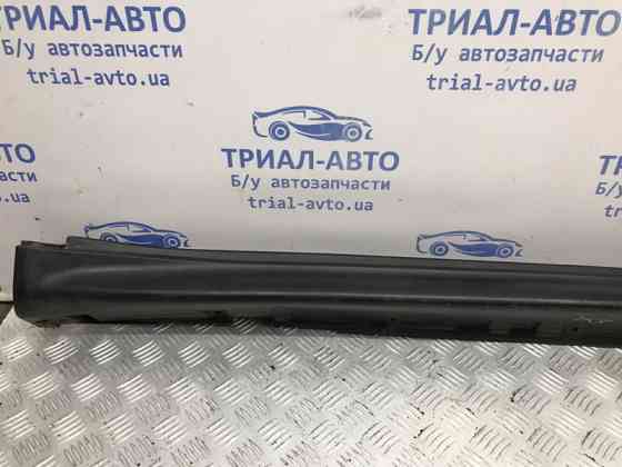 Накладка порога внешняя правая Nissan Juke F15 1.6 TURBO MR16DDT 2010 (б/у) Киев