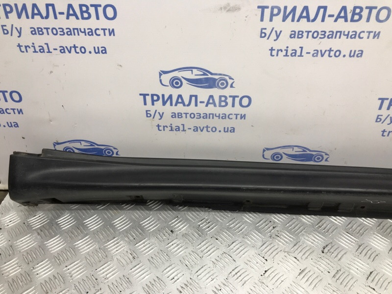 Накладка порога внешняя правая Nissan Juke F15 1.6 TURBO MR16DDT 2010 (б/у) Киев - изображение 2