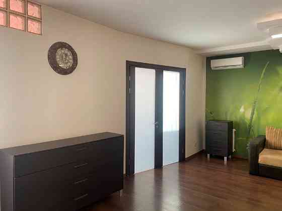 Продам 2 ком.квартиру на Таирова.Тополева Одеса