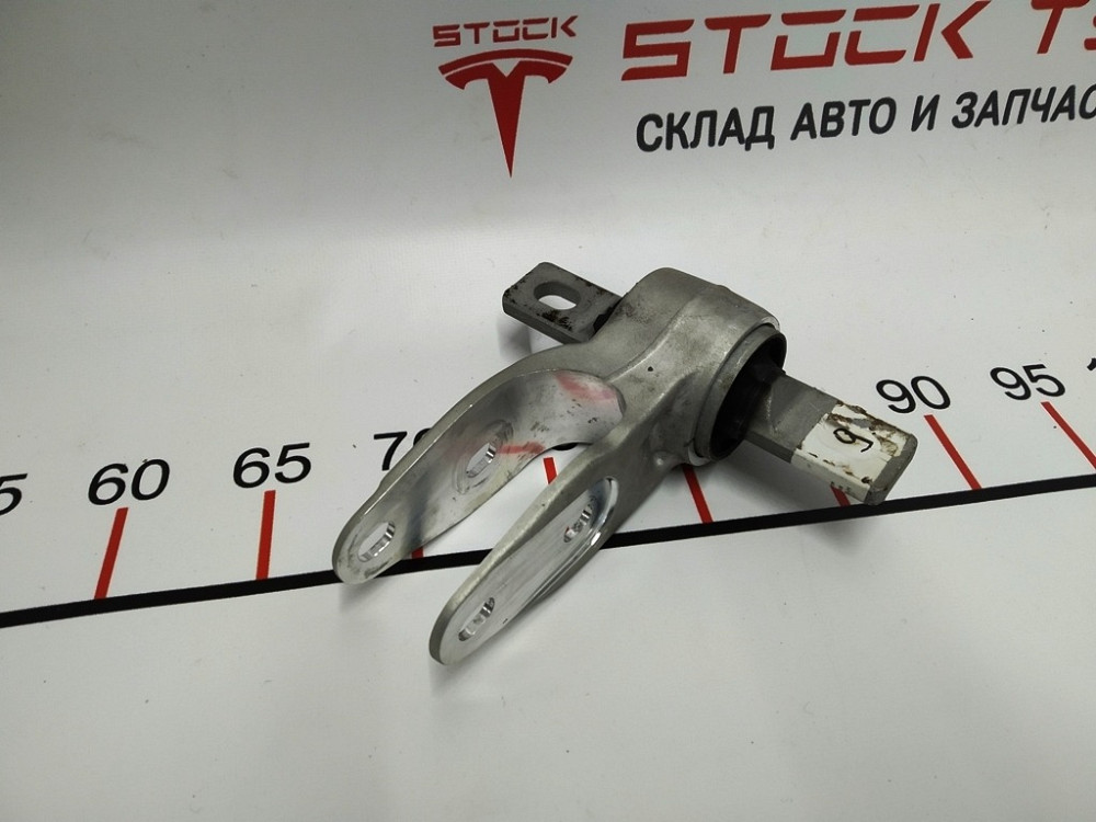 Кронштейн крепления двигателя переднего подушка левый вилка AWD Tesla model S model S REST model X Київ - зображення 4