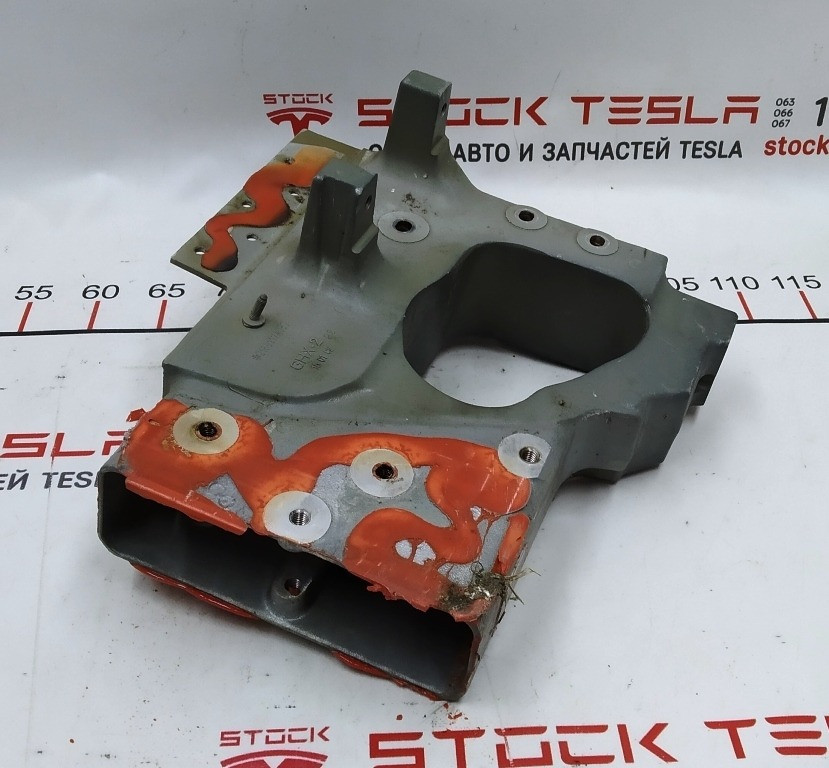 1Четверть передняя левая проставка лонжерона под полуось Tesla model X 1069430-S0-C Київ - зображення 3