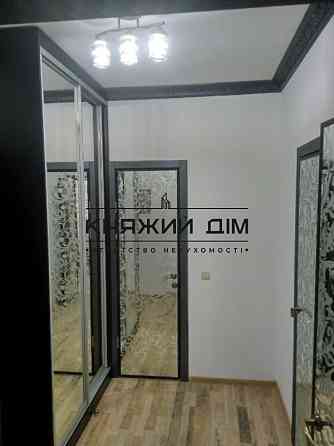 Оренда 2 к квартири-студіо, вул. Зарічна, 1В, метро Славутич Код № 11140361 Київ