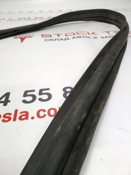 Уплотнитель дверного проёма заднего лев-прав (широкий) Tesla model X 1118637-00-F Киев - изображение 2