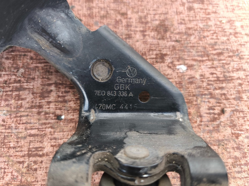 Ролик правой боковой сдвижной двери средний VW T5 2003-2015 (7E0843336A) Ковель - изображение 2