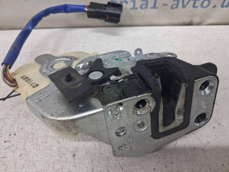 Замок двери задний правый Kia Sorento 2002-2011 814203E010 (Арт. 82778) Київ - зображення 3