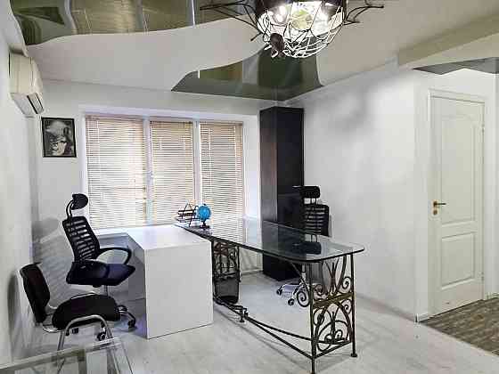 долгосрочная аренда офисное помещение Киев, Печерский, 17000 грн./мес. Киев