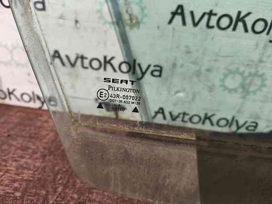Стекло передней двери правое Seat Leon 1998-2005 Ковель