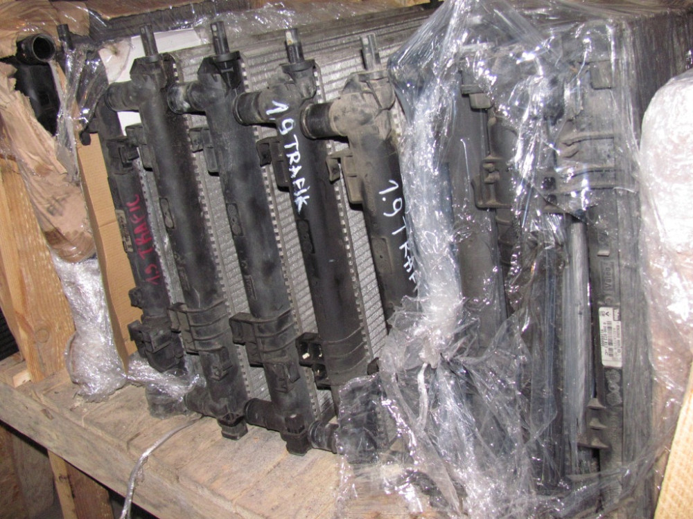 Радиатор охлаждения двигателя Nissan Primastar 1.9 dci 2001-2006 Ковель - зображення 1