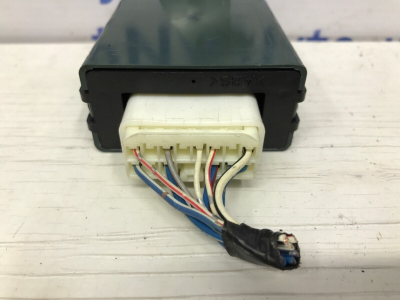 Блок управления Toyota Camry XV30 2.4 БЕНЗИН 2AZFE 2001 (б/у) Киев - изображение 2