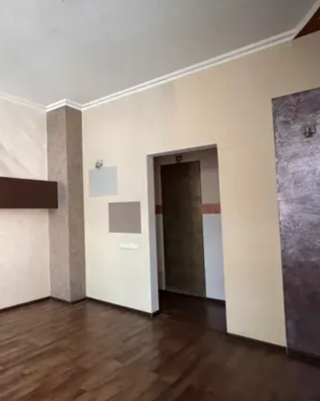 Контрактова пл метро, вул Межигірська 32А, офіс 56м Киев