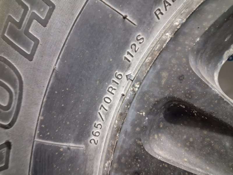 Запаска с резиной Mitsubishi Pajero Wagon 3 3.2 ДИЗЕЛЬ 4M41 1999 (б/у) Киев - изображение 3