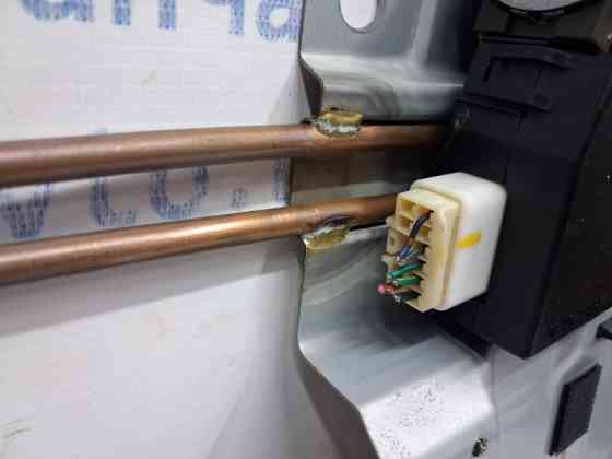 Люк в сборе Mitsubishi Outlander CU 2.4 БЕНЗИН 4G69 2003 (б/у) Київ