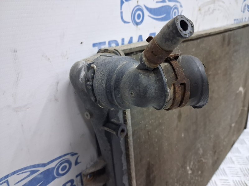 Радиатор основной Volkswagen Caddy 2K 1.9 DIESEL BJB 2003 (б/у) Киев - изображение 4