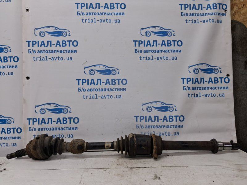 Привод передний правый МКПП Toyota Avensis T25 2.2 DIESEL 2ADFTV 2002 (б/у) Киев - изображение 1