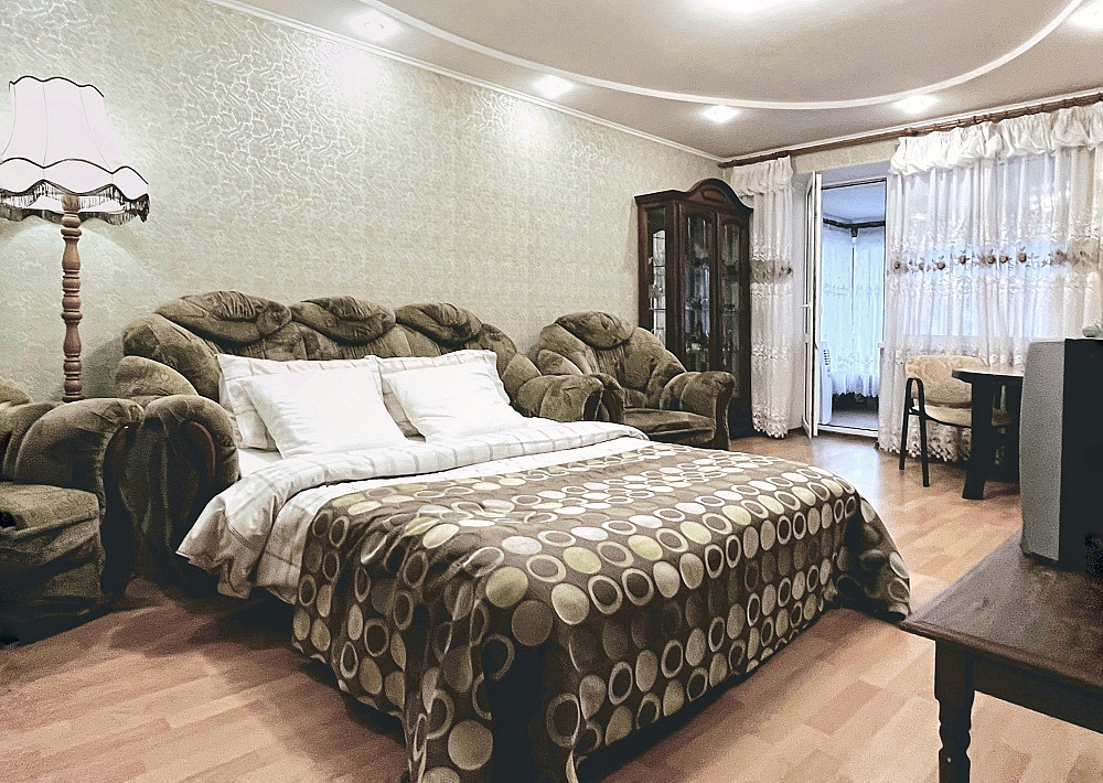 Квартира подобово з верандою поруч з інст. Шалімова на Відрадному Київ - зображення 1