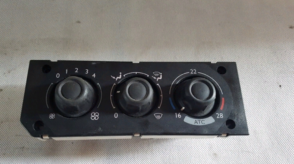 1395839 Блок управления печкой DAF XF 106 Euro 6 Львов - изображение 1