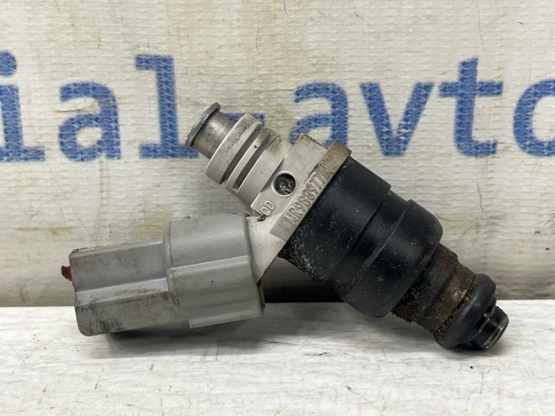 Форсунка топливная Mitsubishi Colt 2002-2012 MR988977 (Арт. 81656) Київ - зображення 1