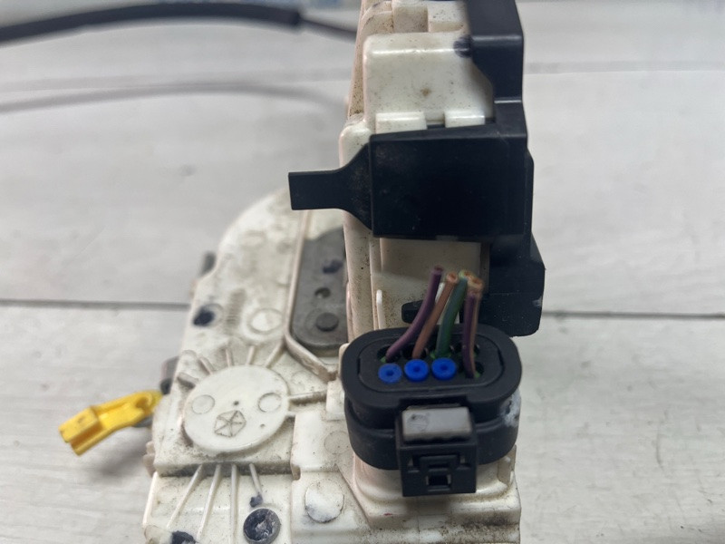 Замок двери передний левый Jeep Cherokee KL 3.2 БЕНЗИН EHK 2013 (б/у) Київ - зображення 6