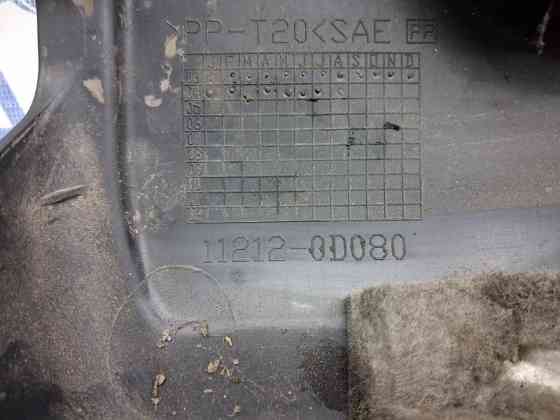 Декоративная крышка ДВС Toyota Avensis T25 1.8 БЕНЗИН 1ZZFE 2002 (б/у) Київ