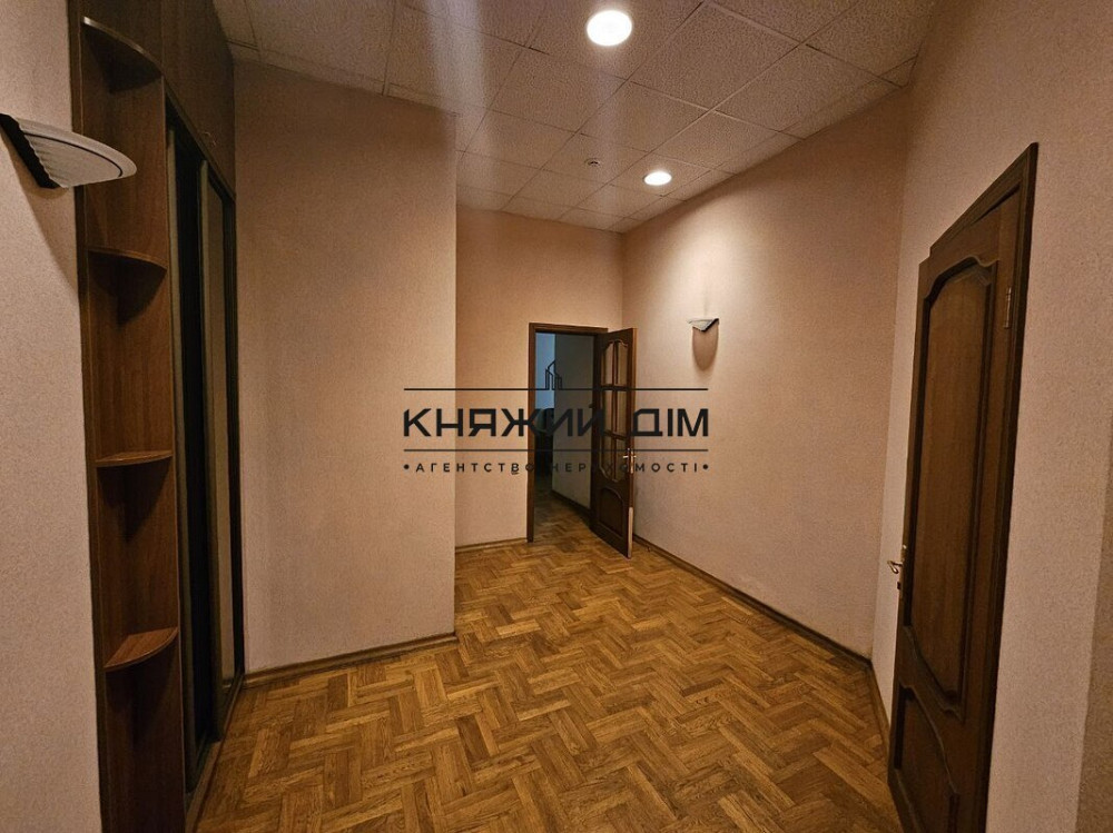 БЕЗ КОМІСІЇ !!! Продаж офісу на Чоколівці 220 кв.м. Солом'янська площа ! Код об'єкту №:23842 Київ - зображення 2