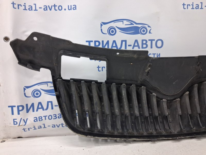Решетка радиатора Skoda Fabia 2007-2014 5J0853668 9B9 (Арт. 78128) Київ - зображення 5