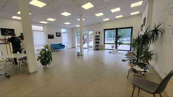 Оренда магазин / автосалон / шоурум 93м2, просп. Повітряних сил, 90. Київ