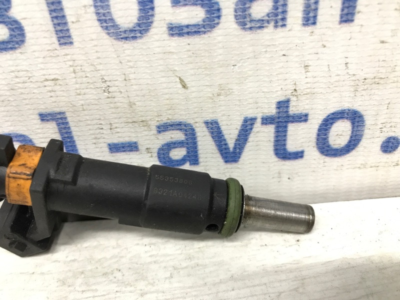 Форсунка топливная Chevrolet Cruze J300 1.8 2009 (б/у) Киев - изображение 3