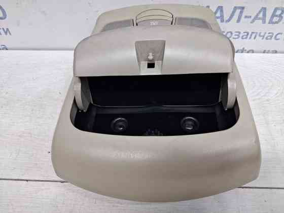 Плафон передний SsangYong Rexton 2006-2012 7771008B00 (Арт. 61592) Київ