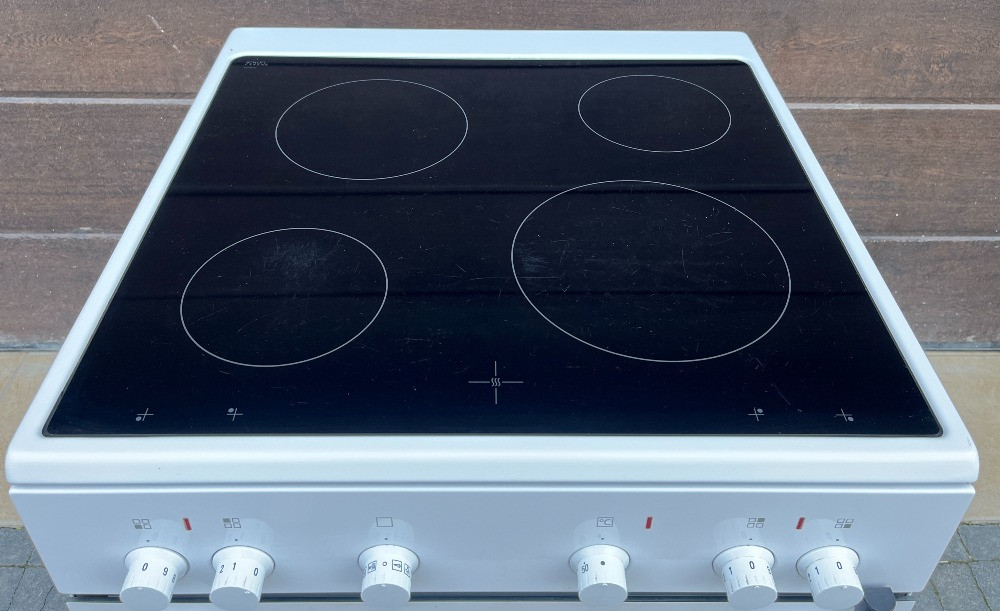 2021рік Плита електрична з духовкою Siemens ідеальна 60х60х90 біла Бережаны - изображение 1