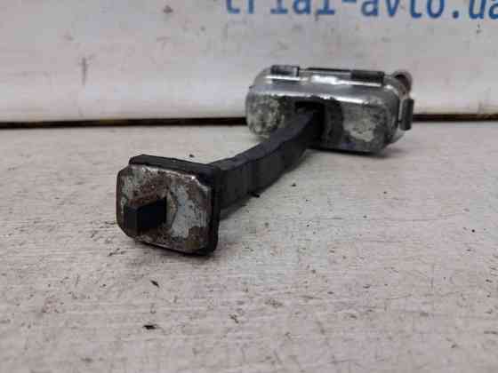 Ограничитель двери передний правый Hyundai Santa fe 2012-2019 793902W010 (Арт. 69902) Киев