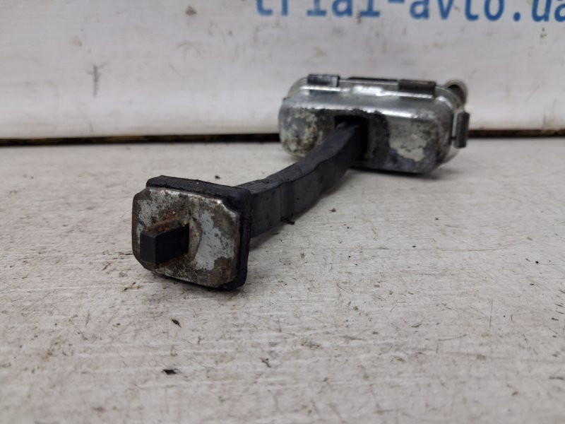 Ограничитель двери передний правый Hyundai Santa fe 2012-2019 793902W010 (Арт. 69902) Киев - изображение 3