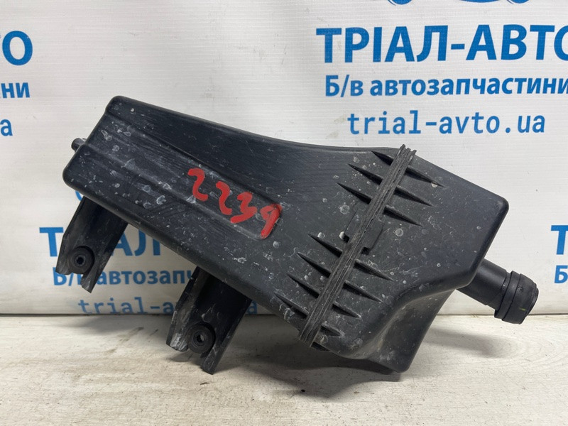 Резонатор воздушного фильтра Jeep Cherokee KL 2.4 БЕНЗИН ED6 2013 (б/у) Київ - зображення 1