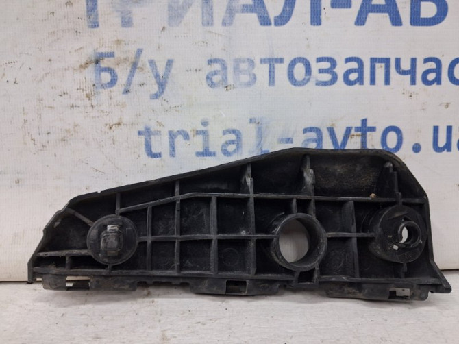 Кронштейн бампера передний правый Toyota Auris E150 1.6 БЕНЗИН 1ZRFAE 2006 (б/у) Київ - зображення 2