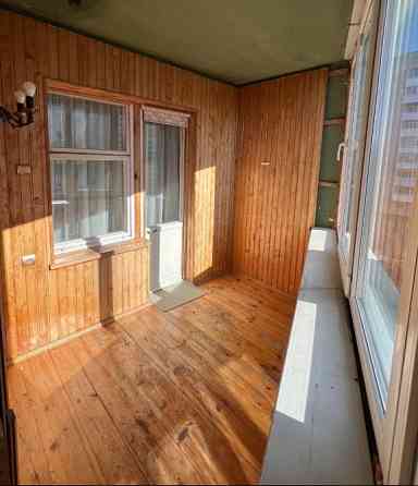 Продам або обмiняю на будинок з доплатою 3-х кiмнатну квартиру,р-он 33-й,Соборностi 22A,64 кв Луцьк