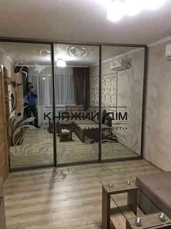 Оренда світлої, комфортної 2х кімнатної суміжної квартири на Воскресенці. № 11145142 Київ