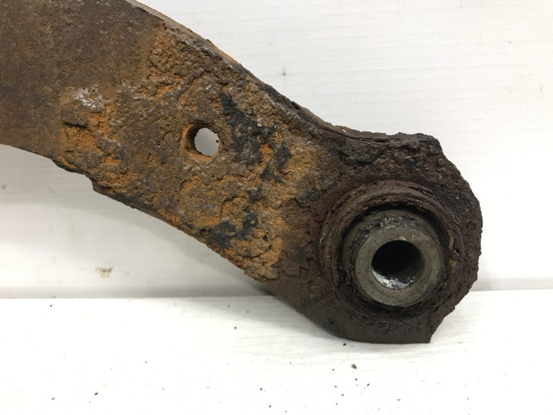 Рычаг задний поперечный Mitsubishi Lancer 10 1.8 БЕНЗИН 2007 (б/у) Київ - зображення 3