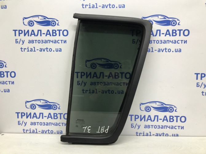 Стекло двери задней левой (форточка) Nissan Pathfinder 2004-2014 82263EB33A (Арт. 56037) Київ - зображення 1