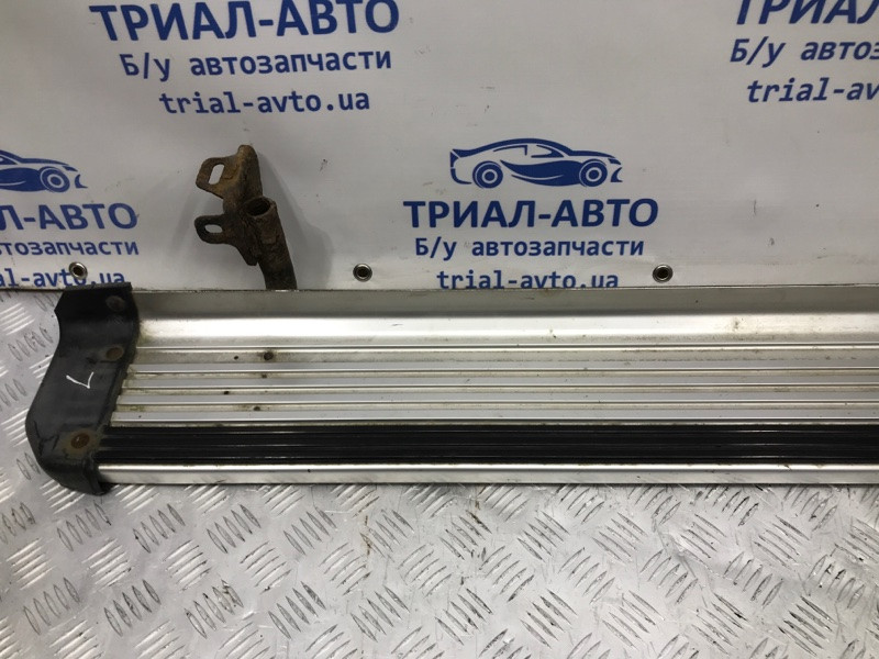 Подножка Mitsubishi Pajero Sport K9 2.5 DIESEL 4D56 1996 лев. (б/у) Киев - изображение 2