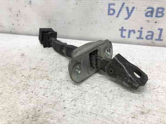 Ограничитель двери задний левый Mitsubishi Pajero Wagon 4 3.2 ДИЗЕЛЬ 4M41 2006 (б/у) Киев